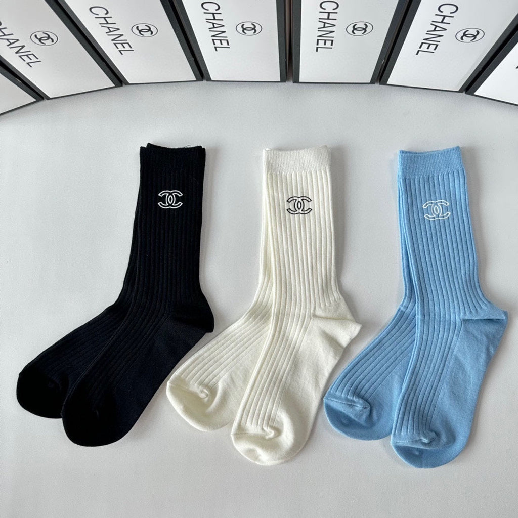 CHANEL CREW SOCKS 417469 ( 1 BOX )