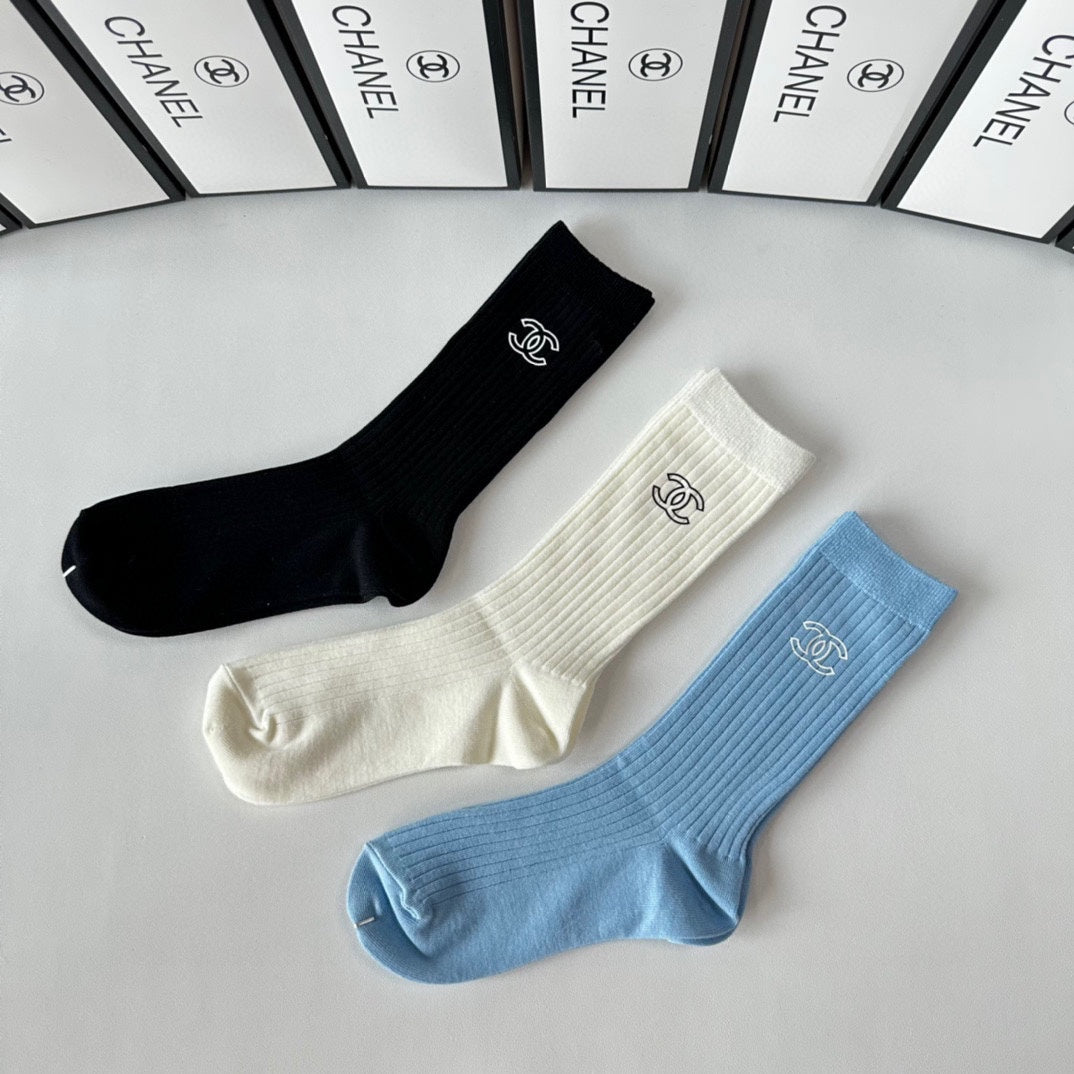 CHANEL CREW SOCKS 417469 ( 1 BOX )