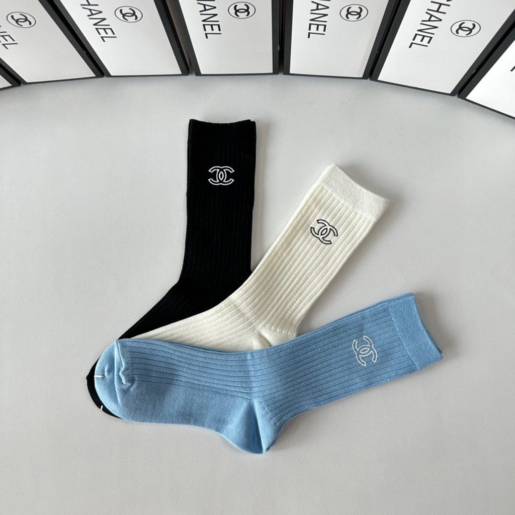 CHANEL CREW SOCKS 417469 ( 1 BOX )