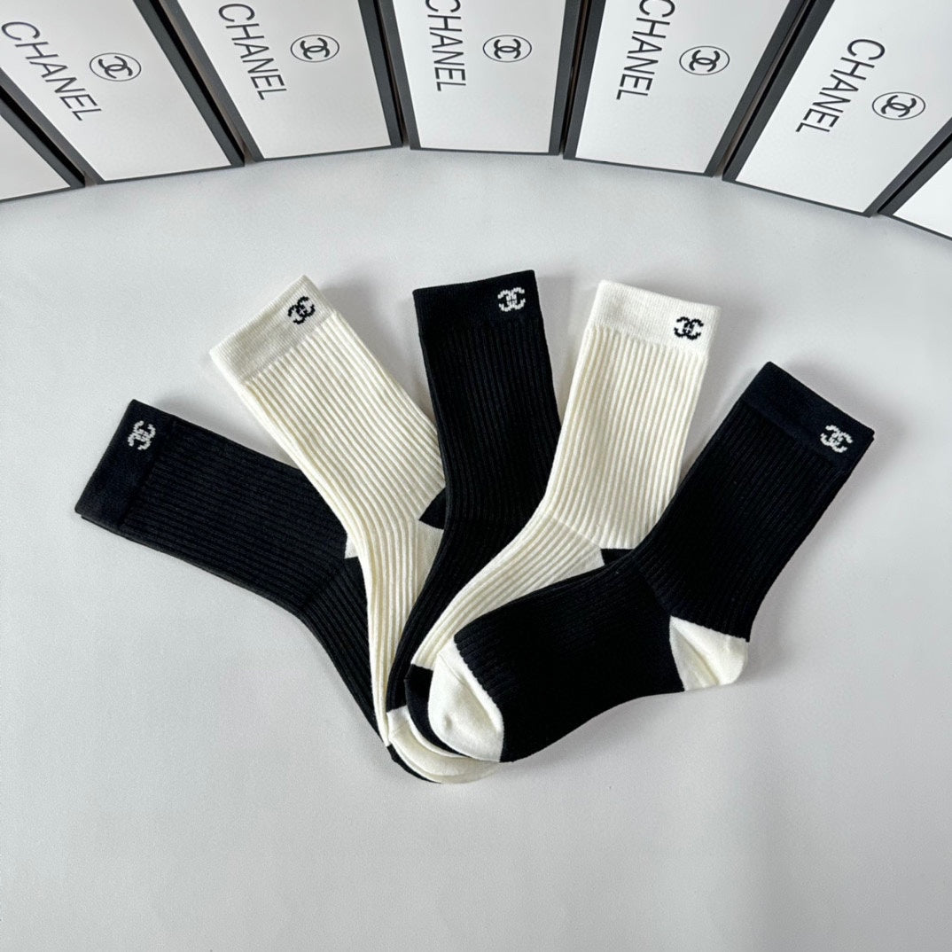CHANEL CREW SOCKS 417477 ( 1 BOX )