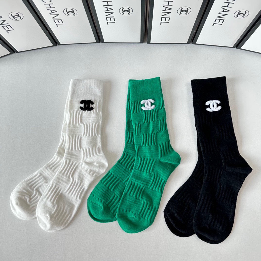CHANEL CREW SOCKS 417479 ( 1 BOX )