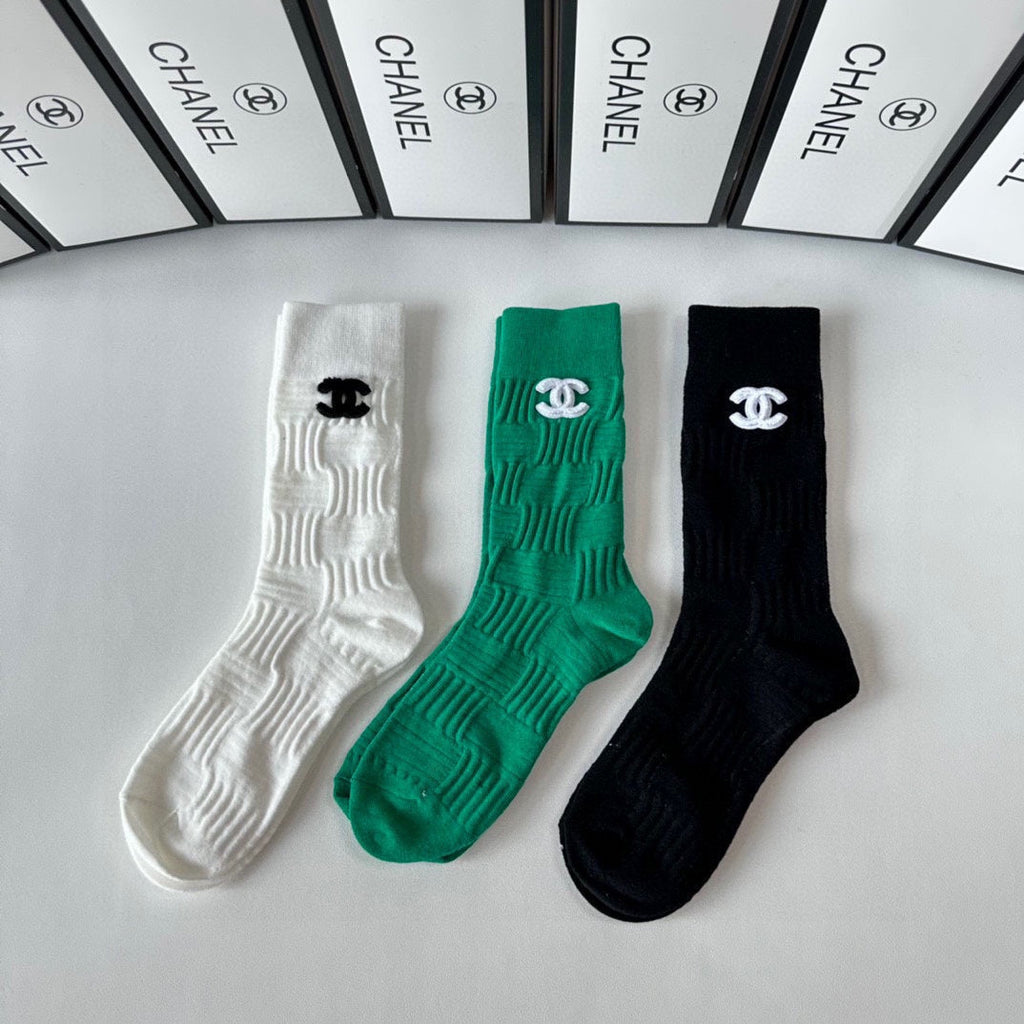 CHANEL CREW SOCKS 417479 ( 1 BOX )