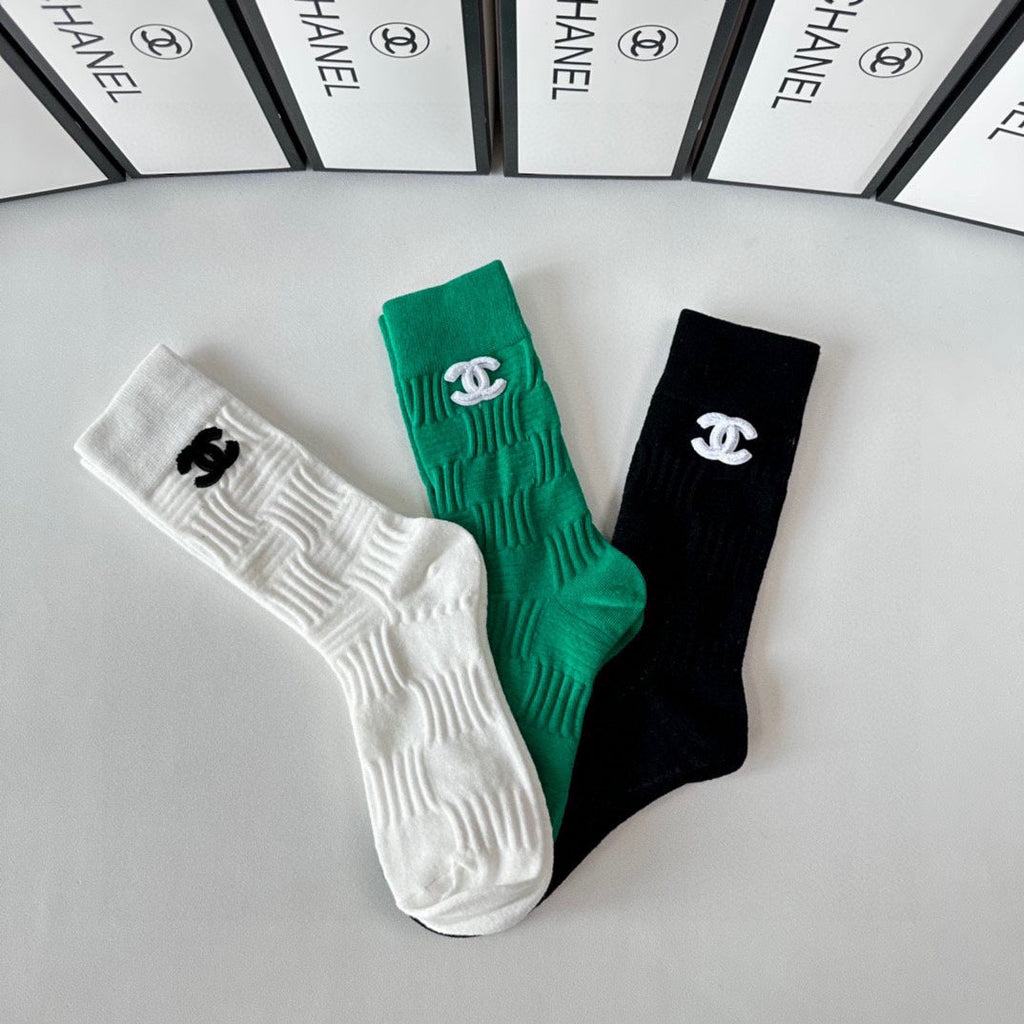CHANEL CREW SOCKS 417479 ( 1 BOX )