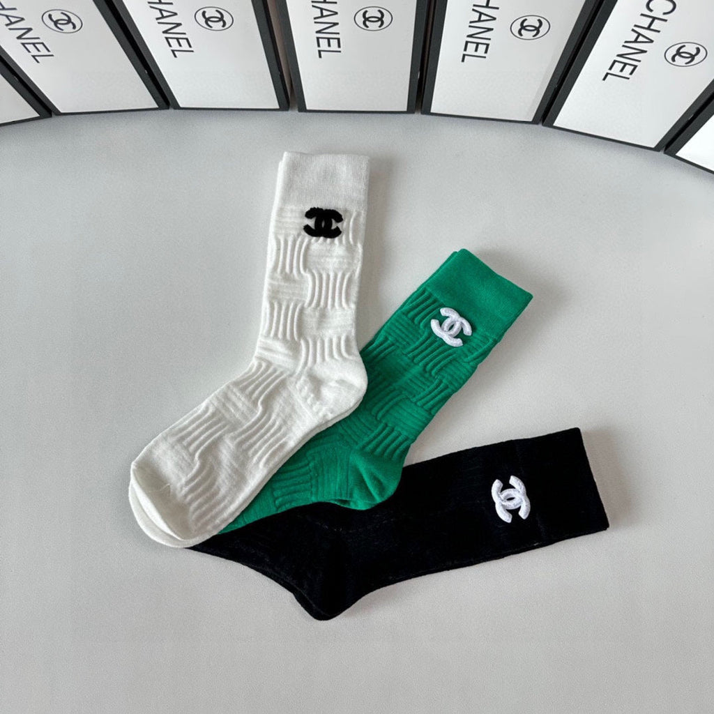 CHANEL CREW SOCKS 417479 ( 1 BOX )