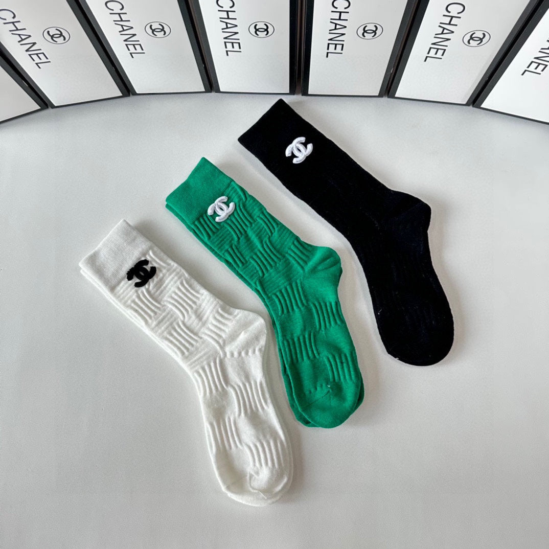CHANEL CREW SOCKS 417479 ( 1 BOX )