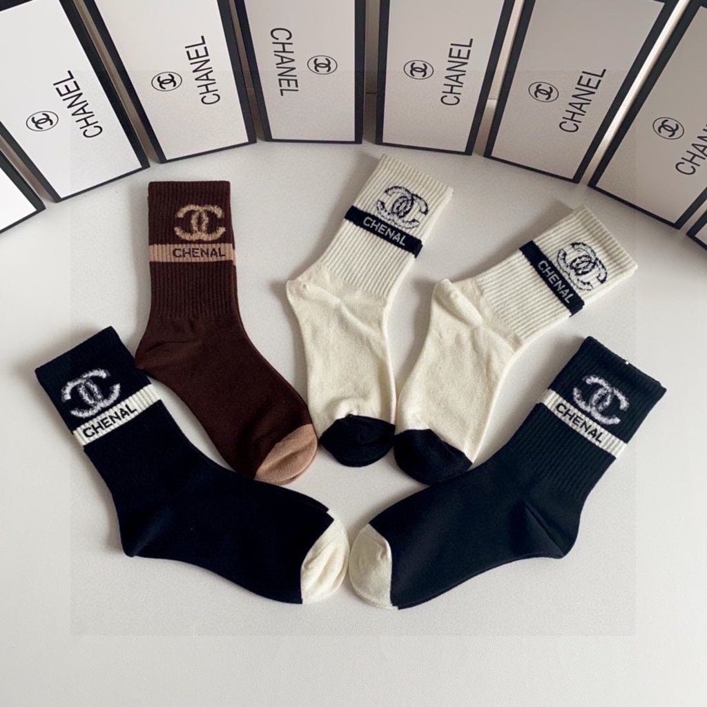 CHANEL CREW SOCKS 419059 (1 BOX )