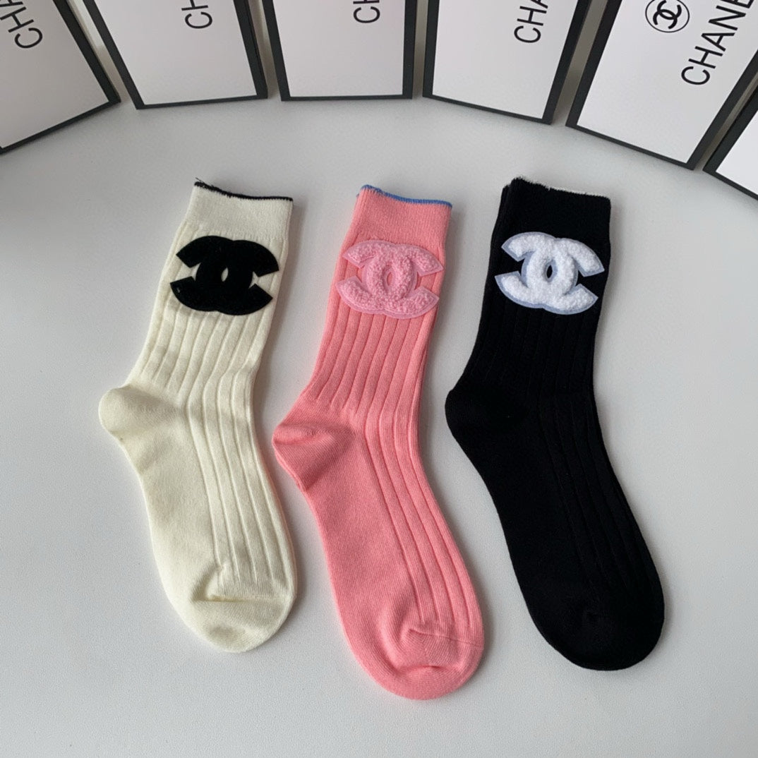 CHANEL CREW SOCKS 423778 (1 BOX)