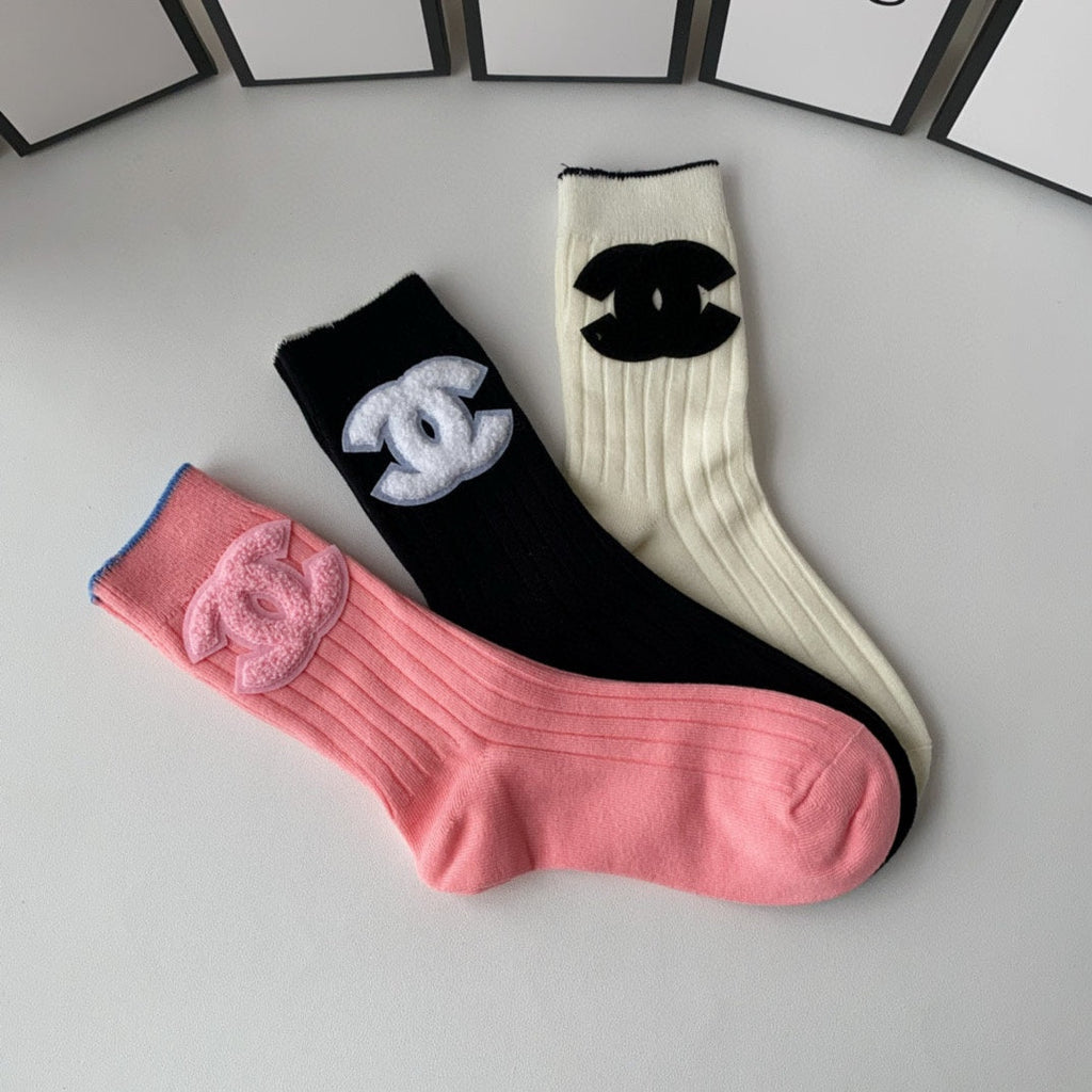 CHANEL CREW SOCKS 423778 (1 BOX)