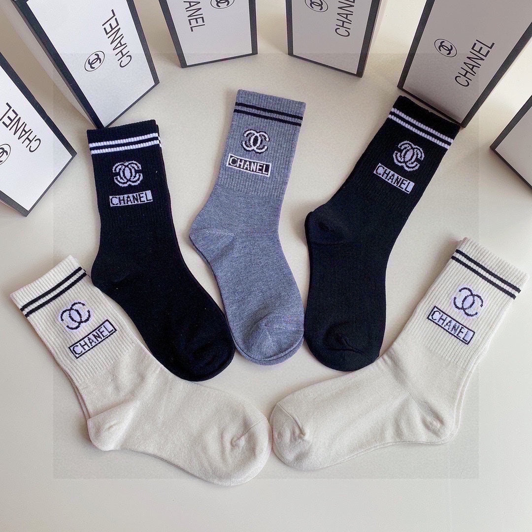 CHANEL CREW SOCKS 423779 (1 BOX)