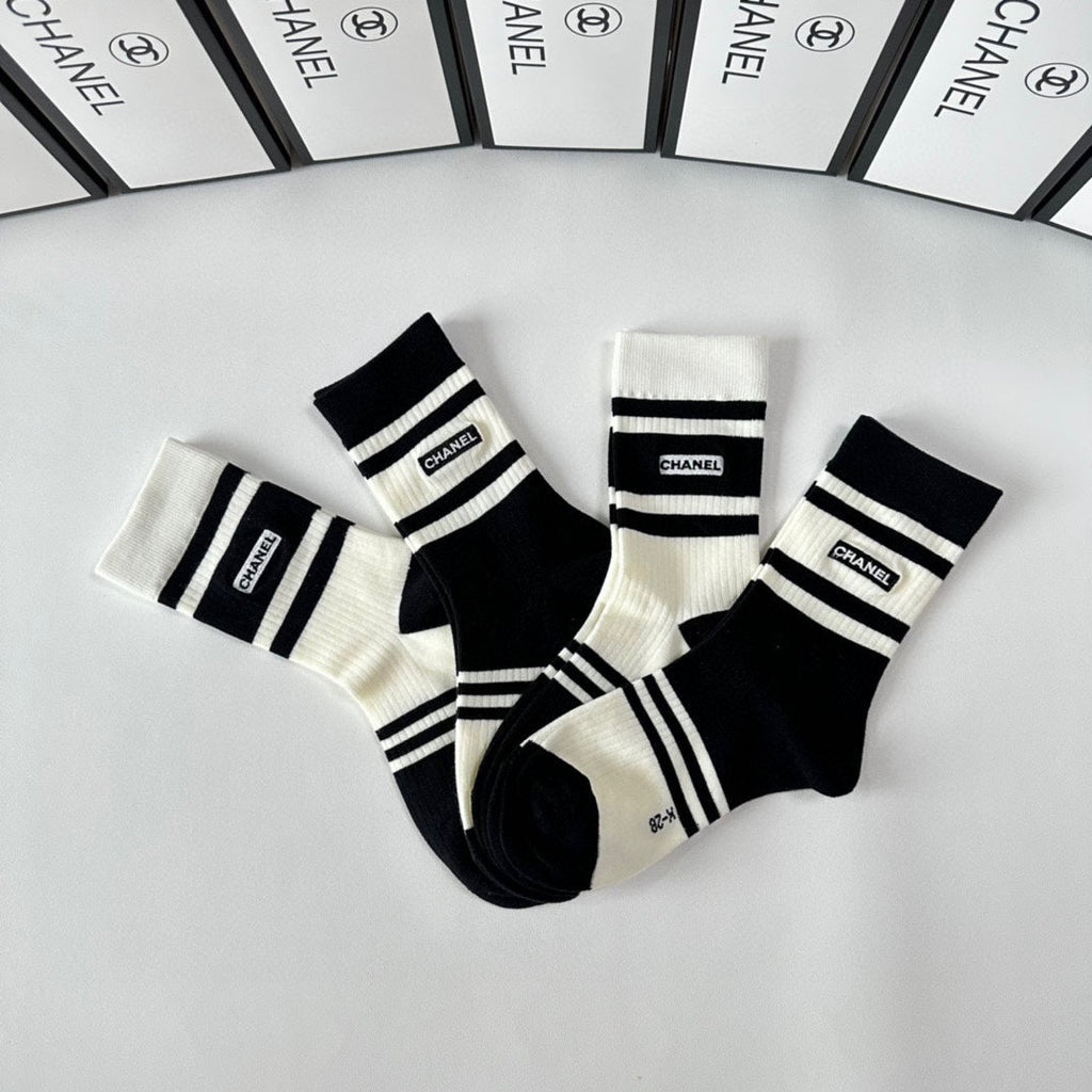 CHANEL CREW SOCKS 423800 (1 BOX)