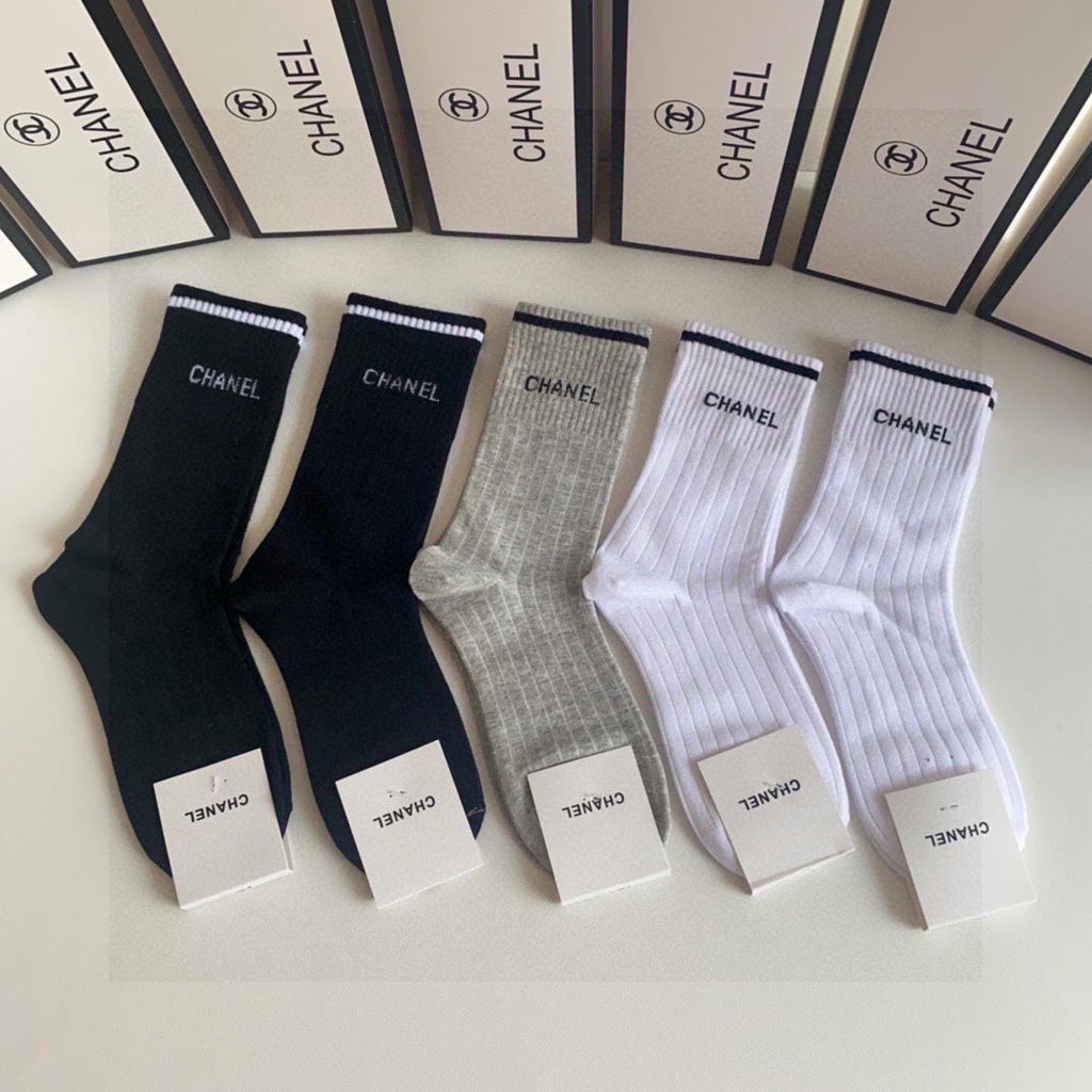 CHANEL CREW SOCKS 423820 (1 BOX)