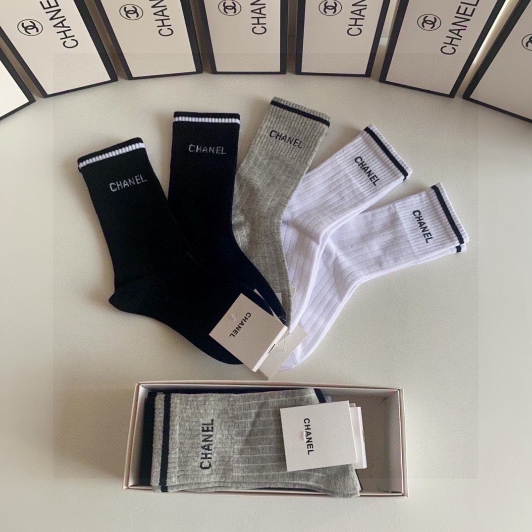 CHANEL CREW SOCKS 423820 (1 BOX)