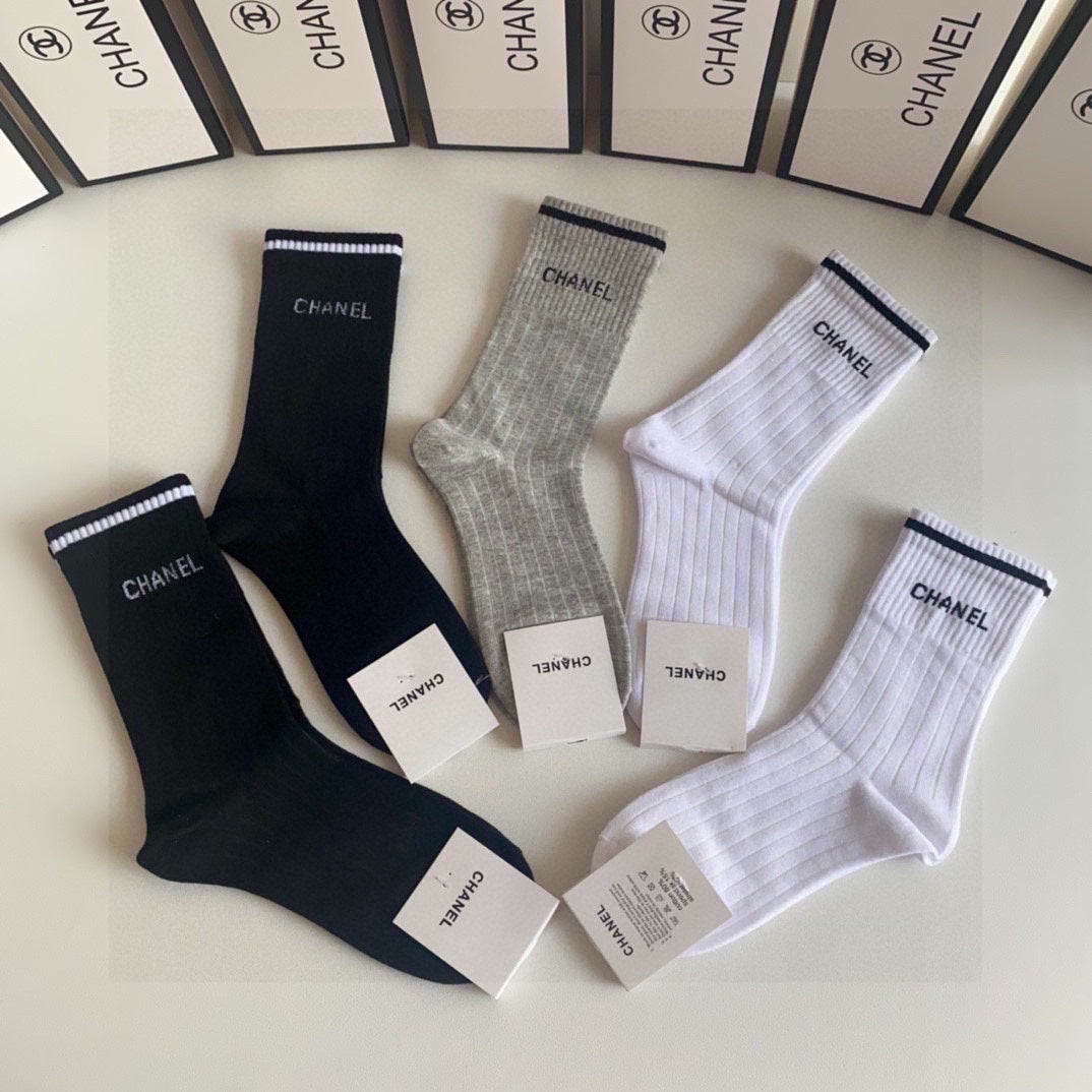 CHANEL CREW SOCKS 423820 (1 BOX)