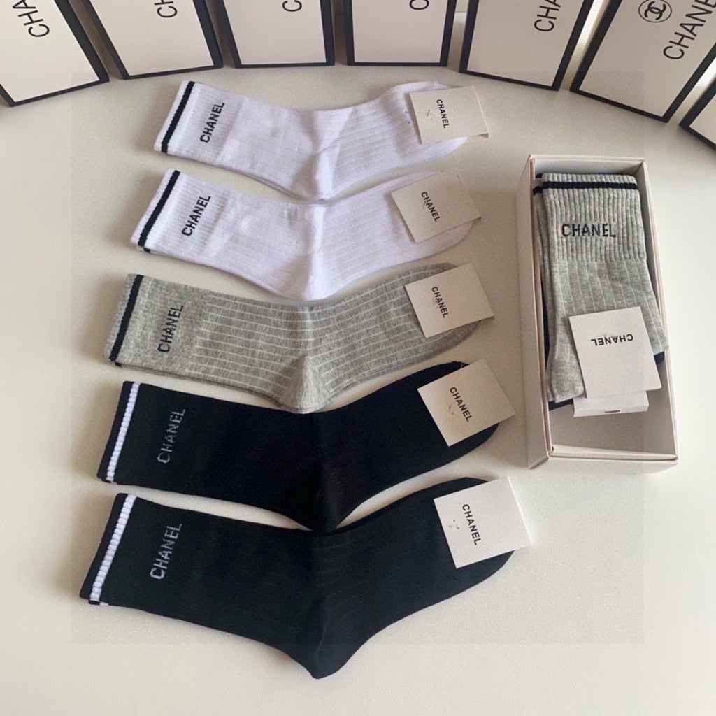 CHANEL CREW SOCKS 423820 (1 BOX)
