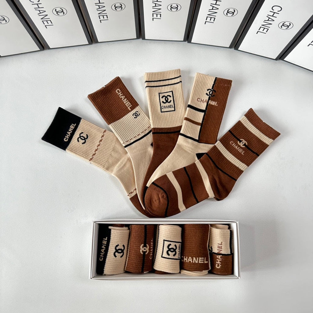 CHANEL CREW SOCKS 423821 (1 BOX)