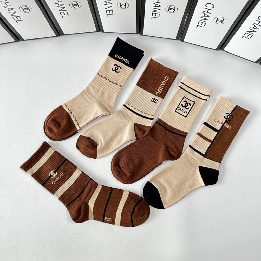 CHANEL CREW SOCKS 423821 (1 BOX)