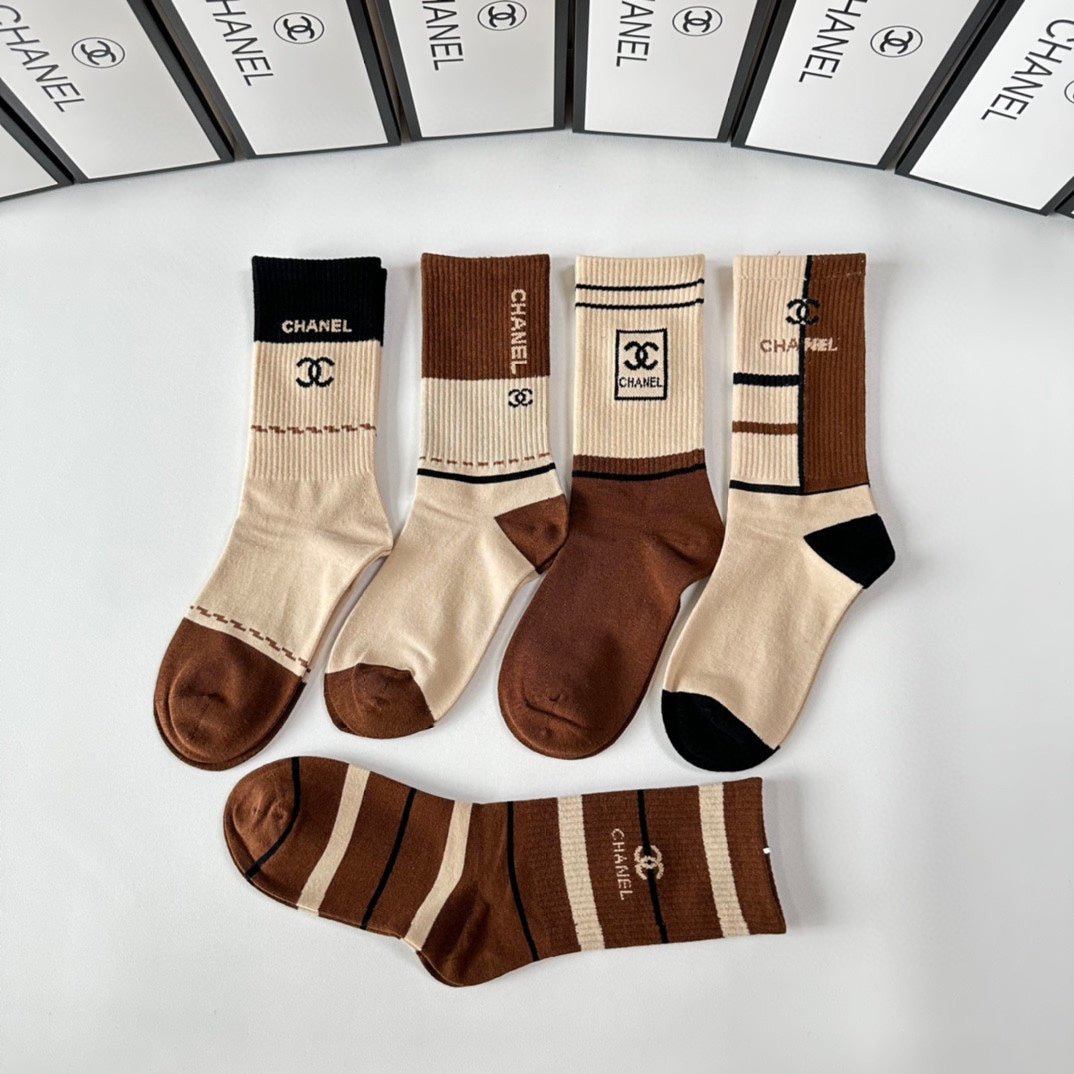 CHANEL CREW SOCKS 423821 (1 BOX)