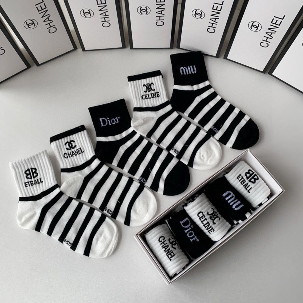 CHANEL LOW-CUT SOCKS 423830 (1 BOX)