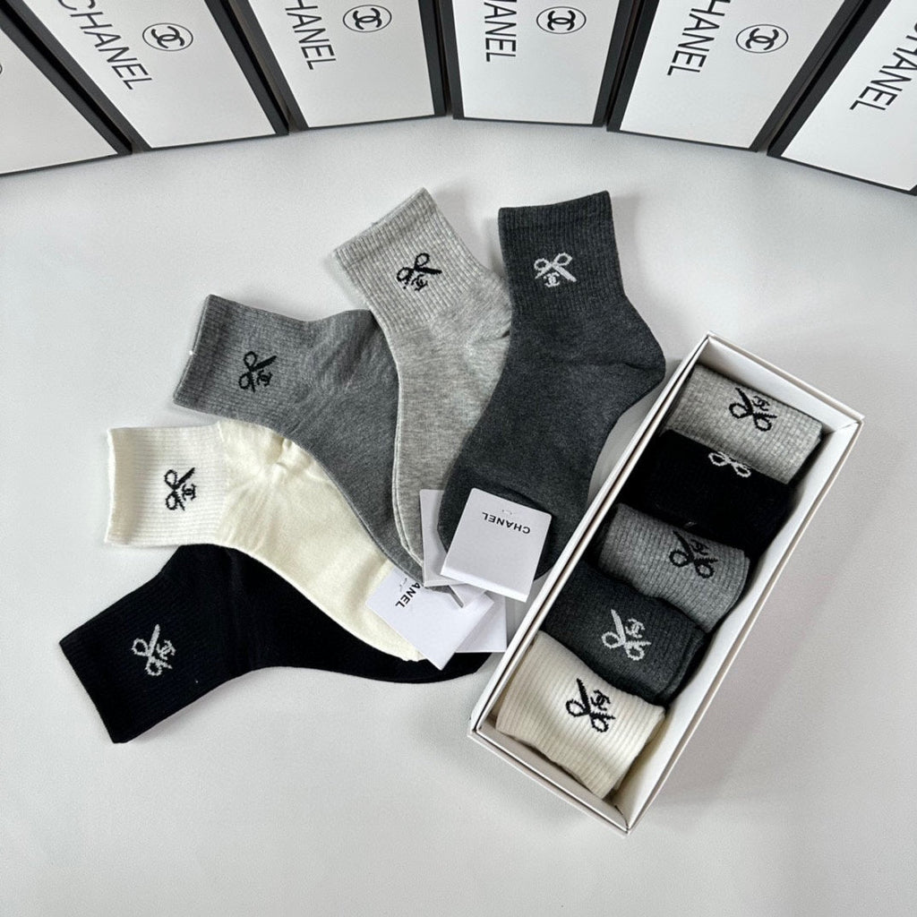 CHANEL LOW-CUT SOCKS 423834 (1 BOX)