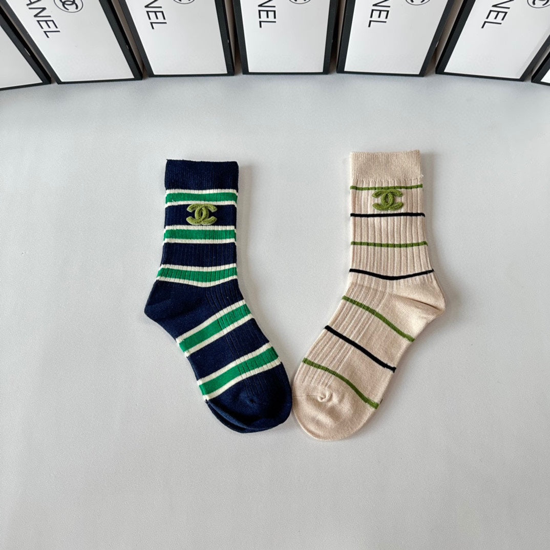 CHANEL CREW SOCKS 425665 ( 1 BOX )