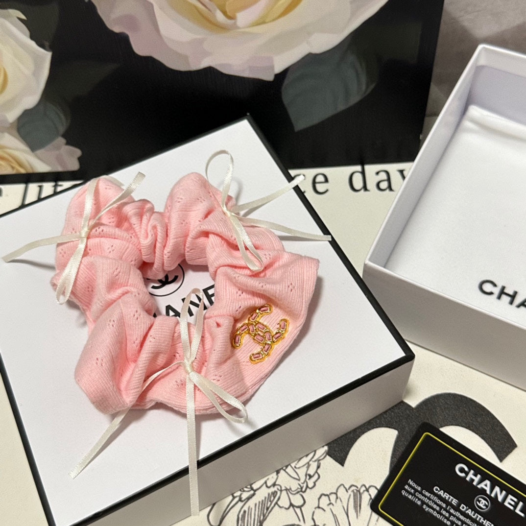 CHANEL FLAMINGO PINK WRINKLED FABRIC SCRUNCHIE 432825