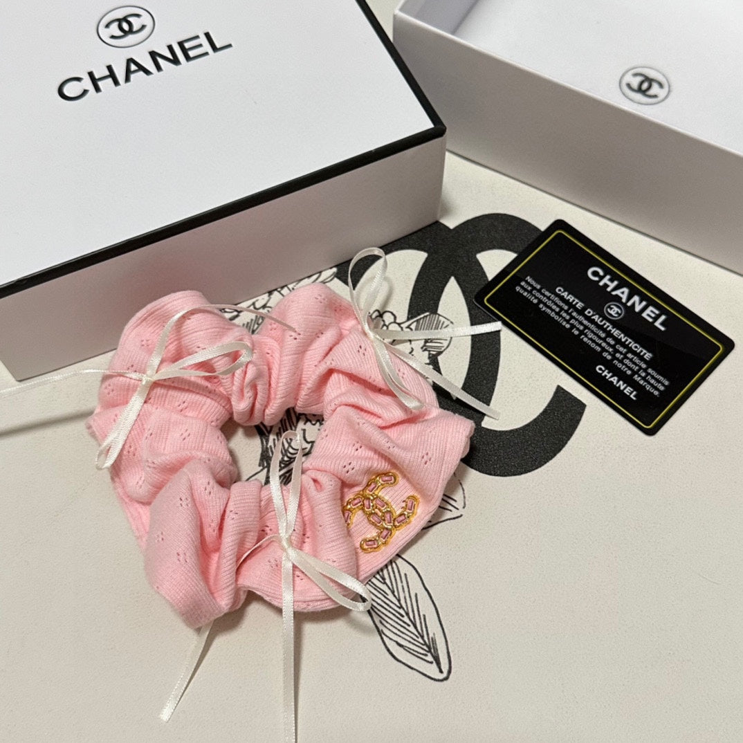 CHANEL FLAMINGO PINK WRINKLED FABRIC SCRUNCHIE 432825