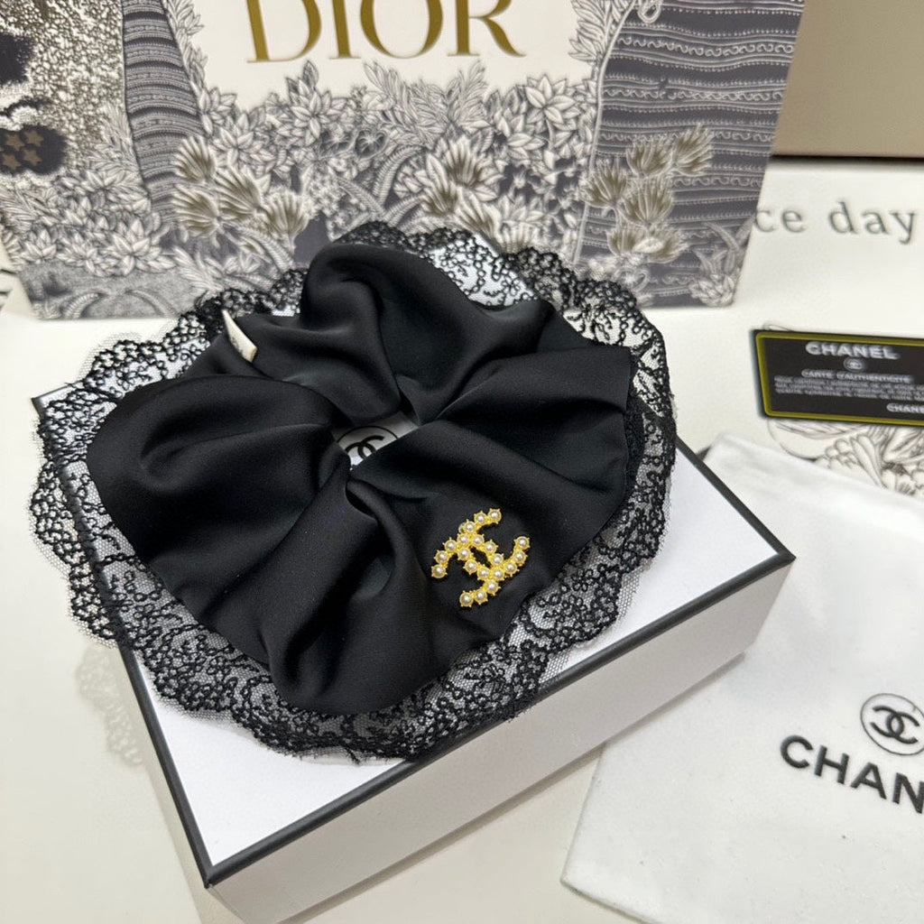 CHANEL BLACK SILK SCRUNCHIE 432826
