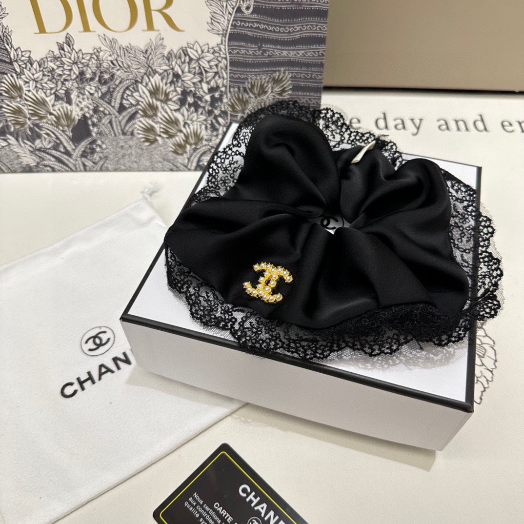 CHANEL BLACK SILK SCRUNCHIE 432826