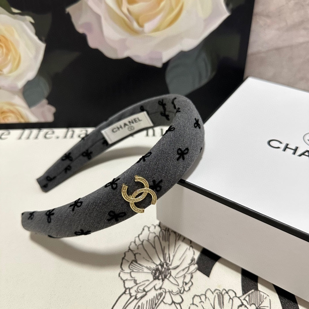 CHANEL DARK GRAY FABRIC HAIRBAND 432840