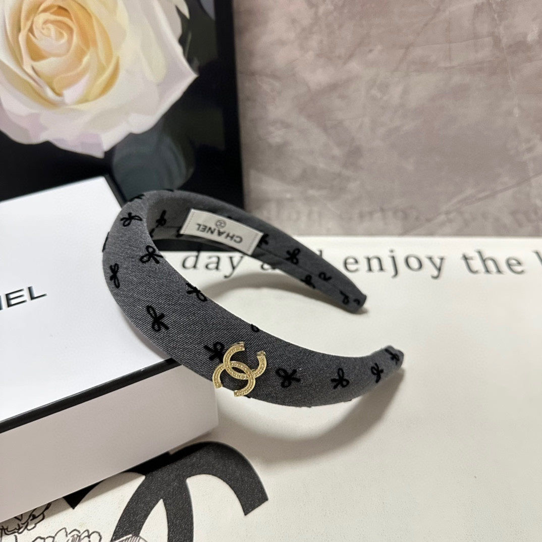 CHANEL DARK GRAY FABRIC HAIRBAND 432840