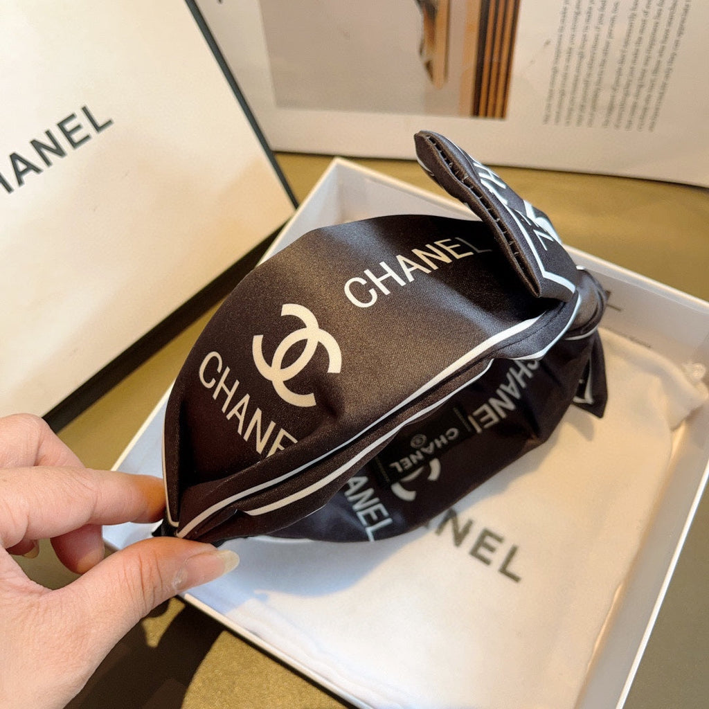 CHANEL BLACK MIX WHITE SILK HAIRBAND 358257