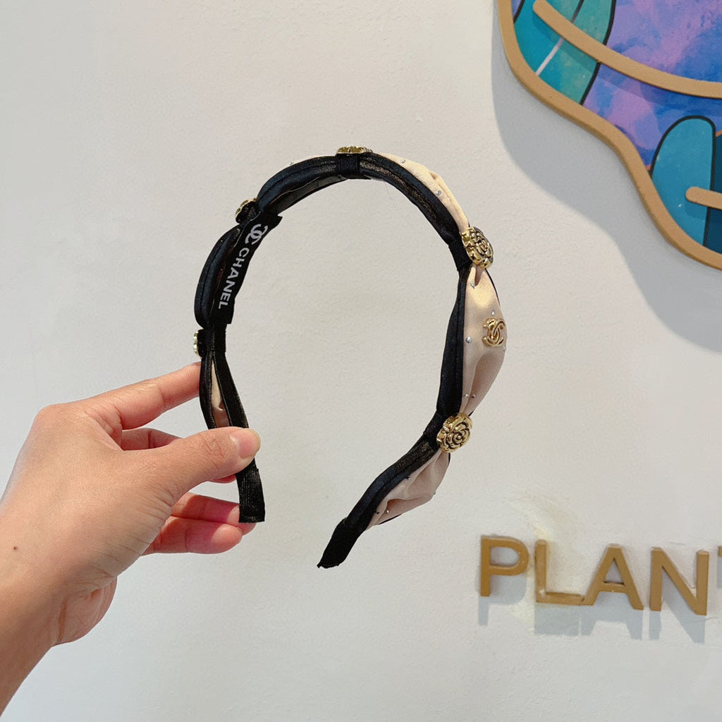 CHANEL LIGHT PINK SILK HAIRBAND 410836