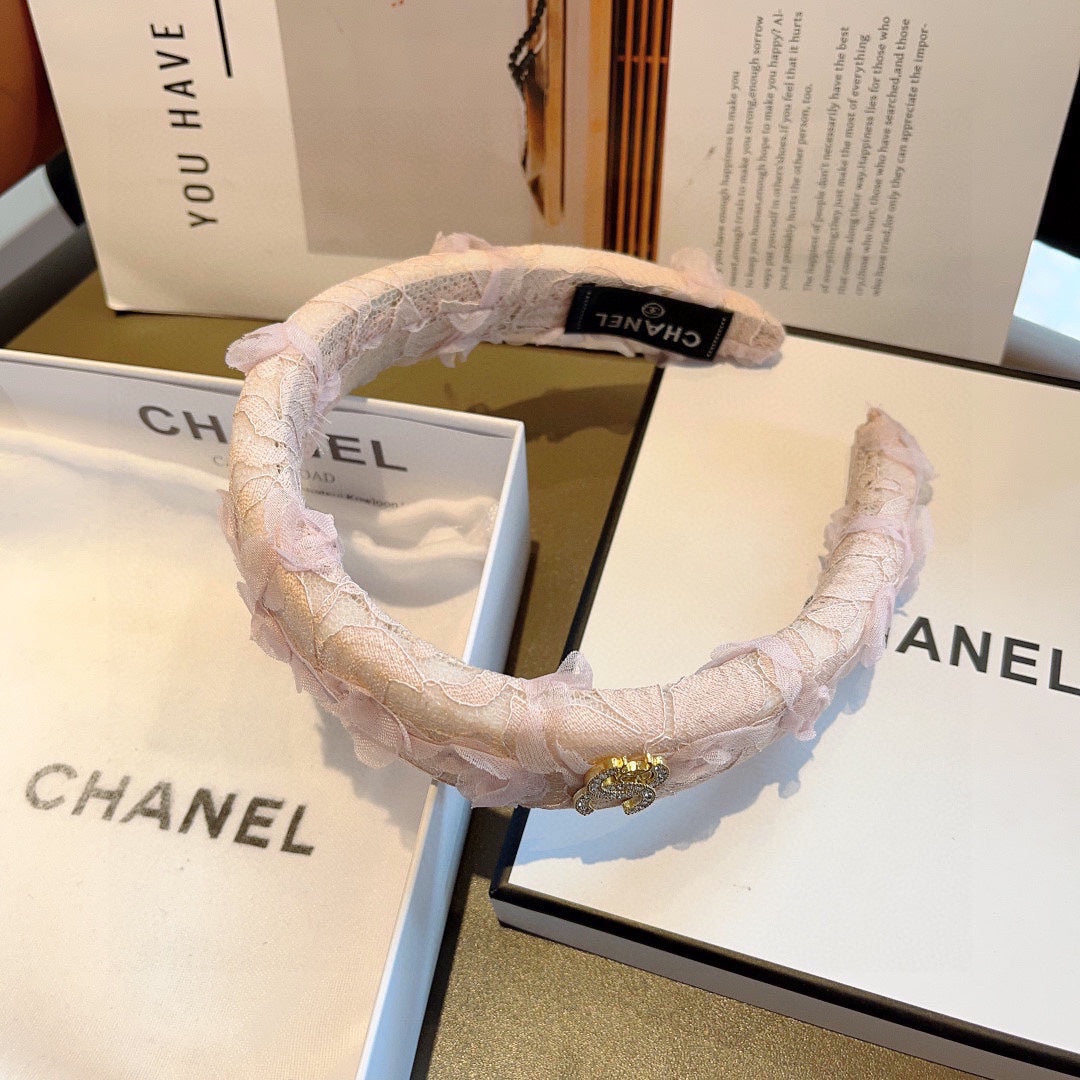 CHANEL LIGHT PINK FABRIC WITH ROSE LACE TRIM HAIRBAND 414413