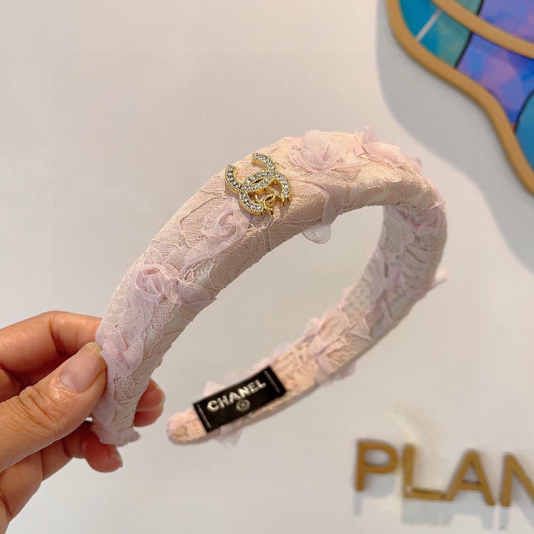 CHANEL LIGHT PINK FABRIC WITH ROSE LACE TRIM HAIRBAND 414413