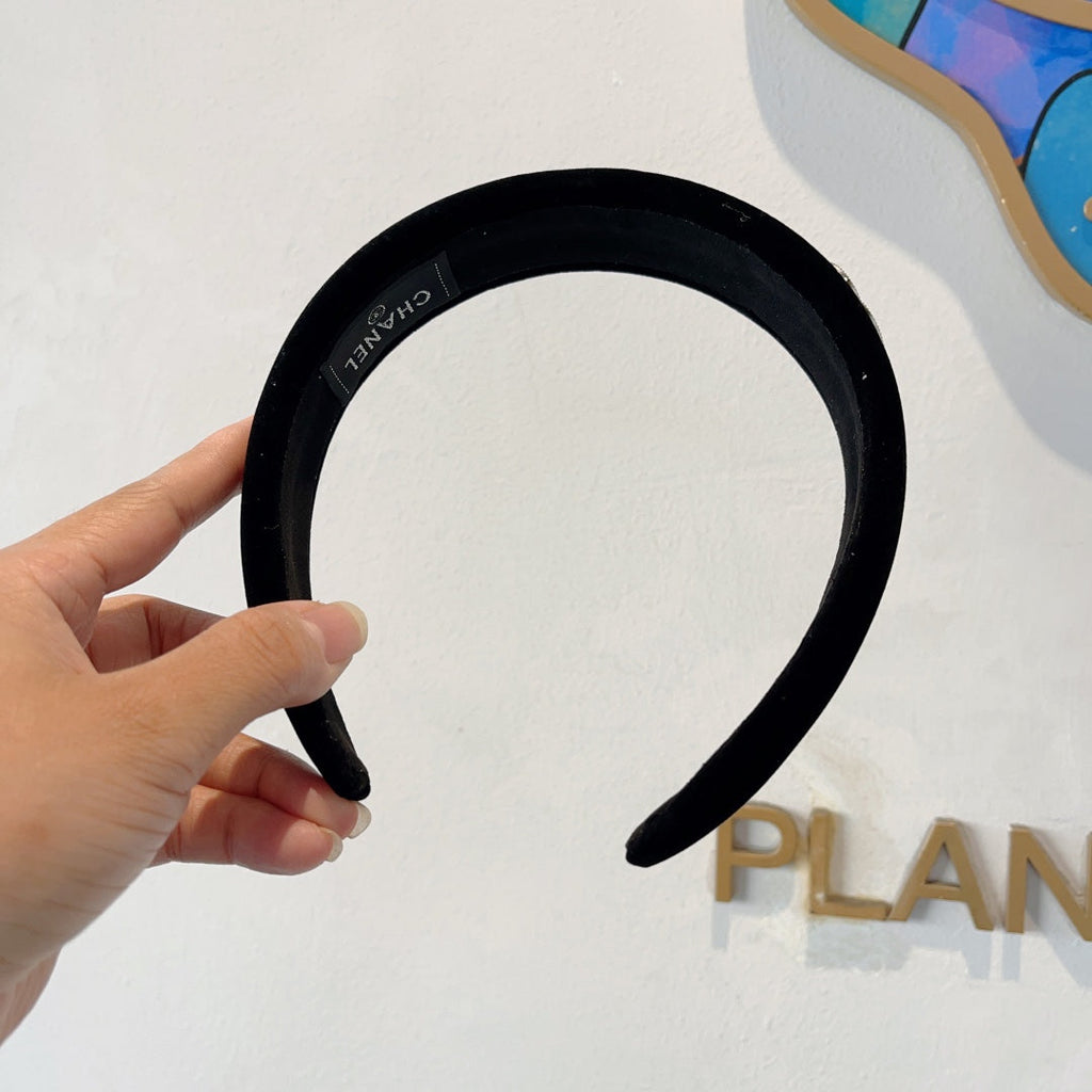 CHANEL BLACK VELVET HAIRBAND 414440