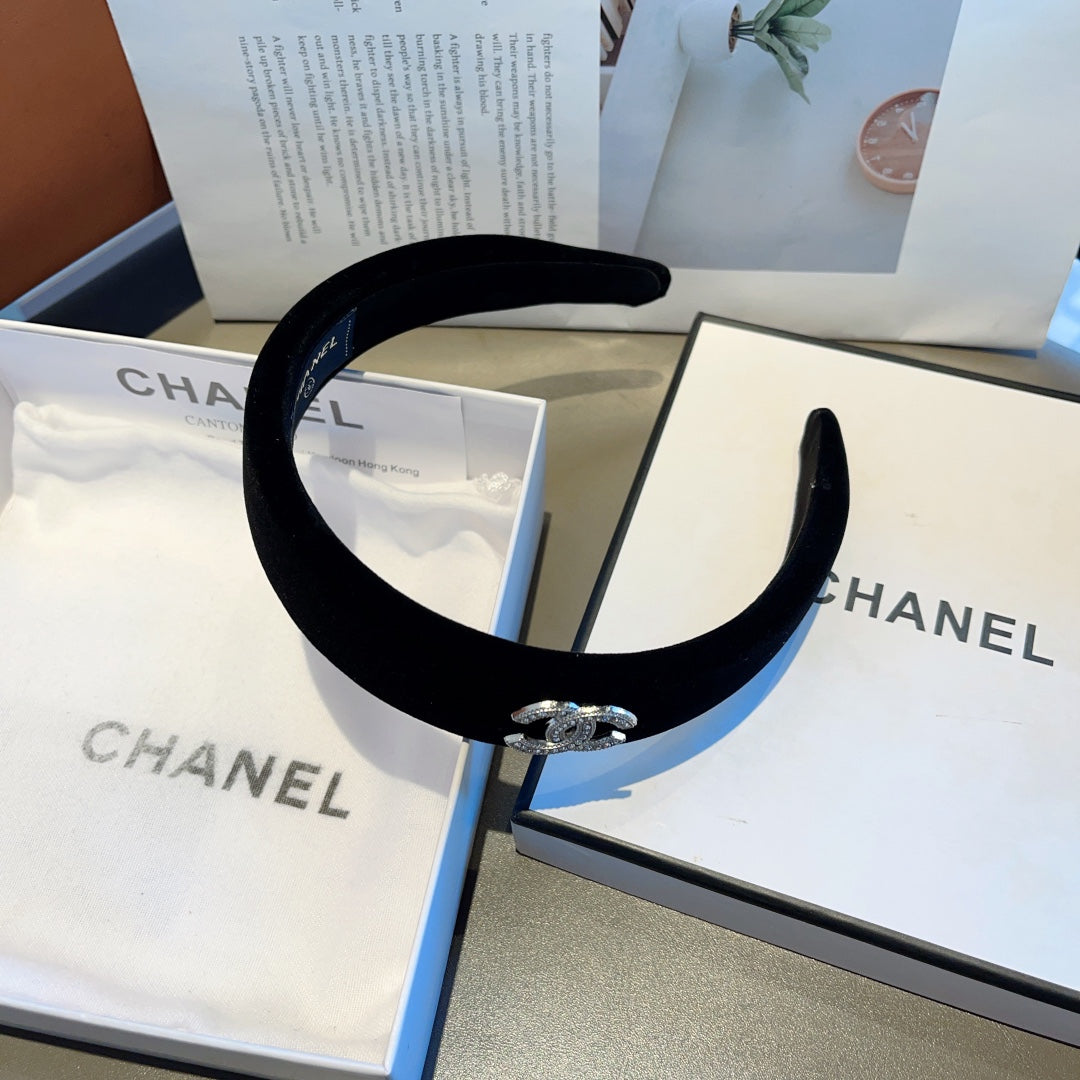 CHANEL BLACK VELVET HAIRBAND 414440