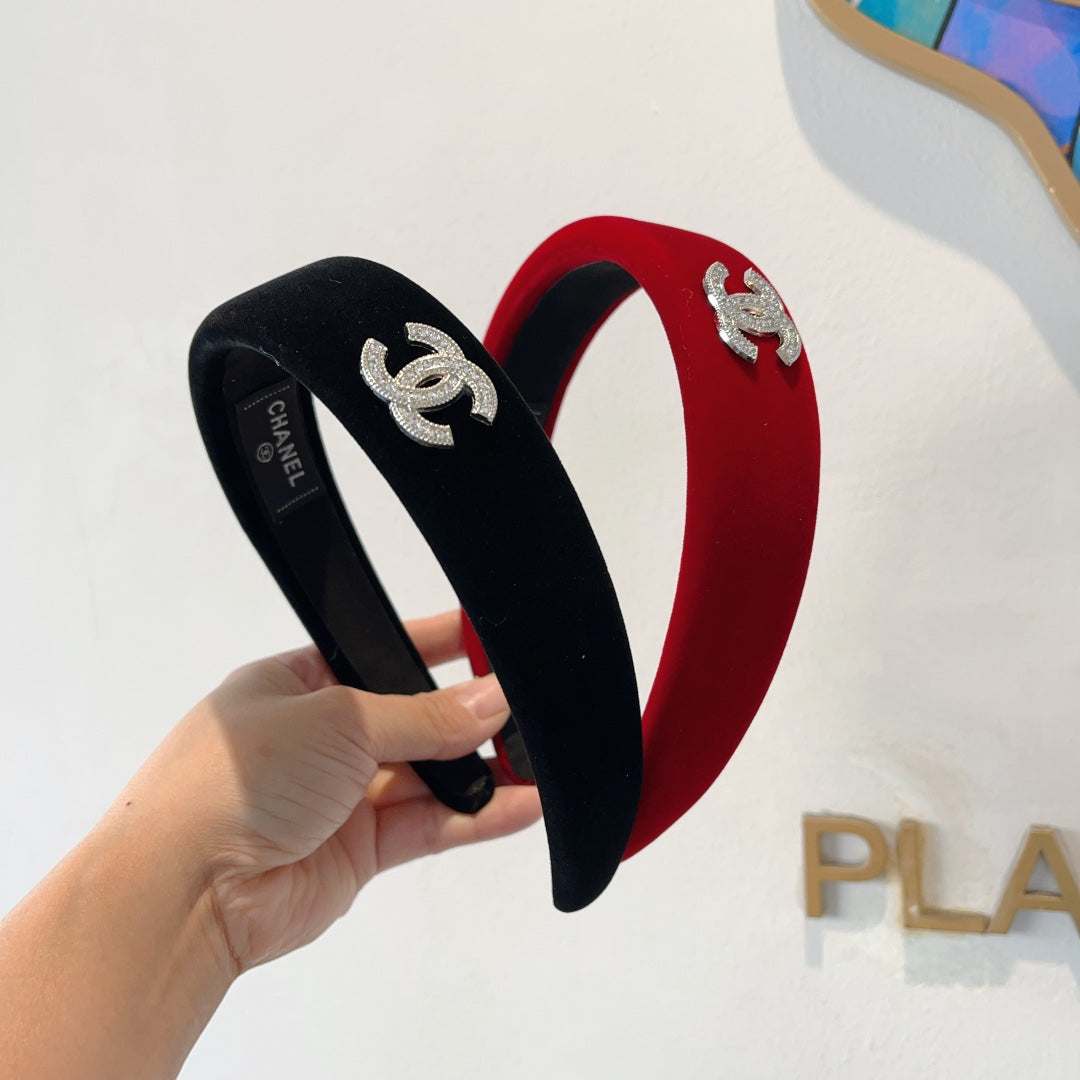 CHANEL BLACK VELVET HAIRBAND 414440