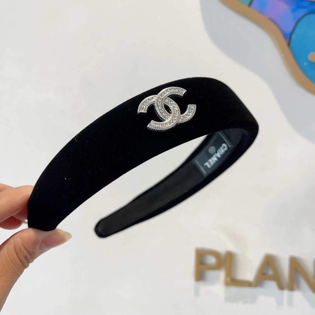 CHANEL BLACK VELVET HAIRBAND 414440
