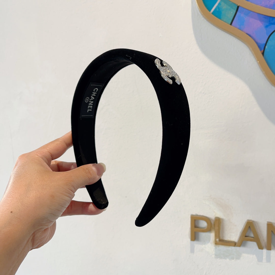 CHANEL BLACK VELVET HAIRBAND 414440