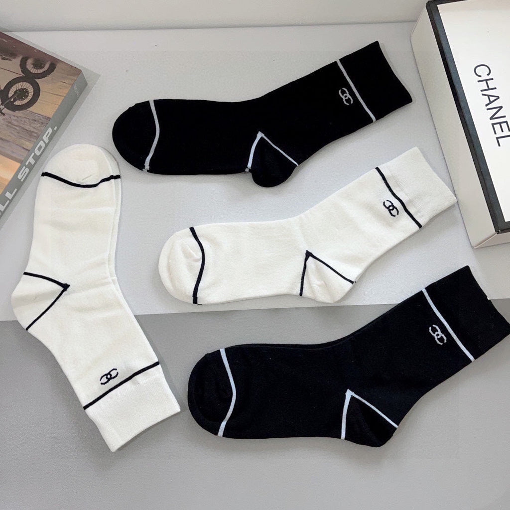 CHANEL CREW SOCKS 417494 ( 1 BOX )
