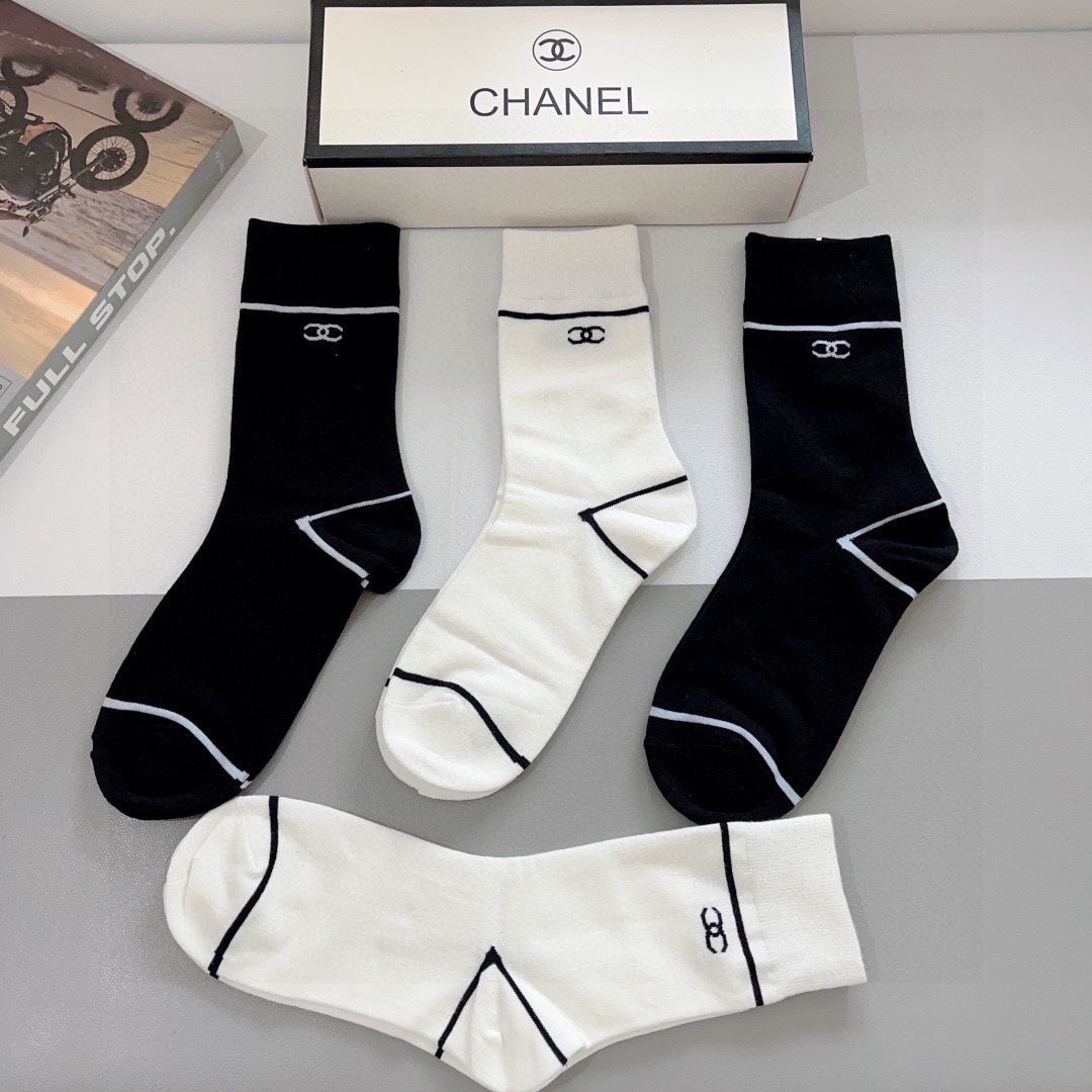 CHANEL CREW SOCKS 417494 ( 1 BOX )