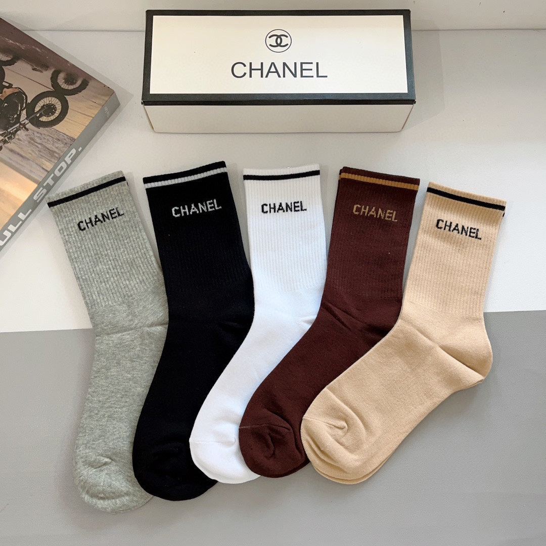 CHANEL CREW SOCKS 419073 (1 BOX )