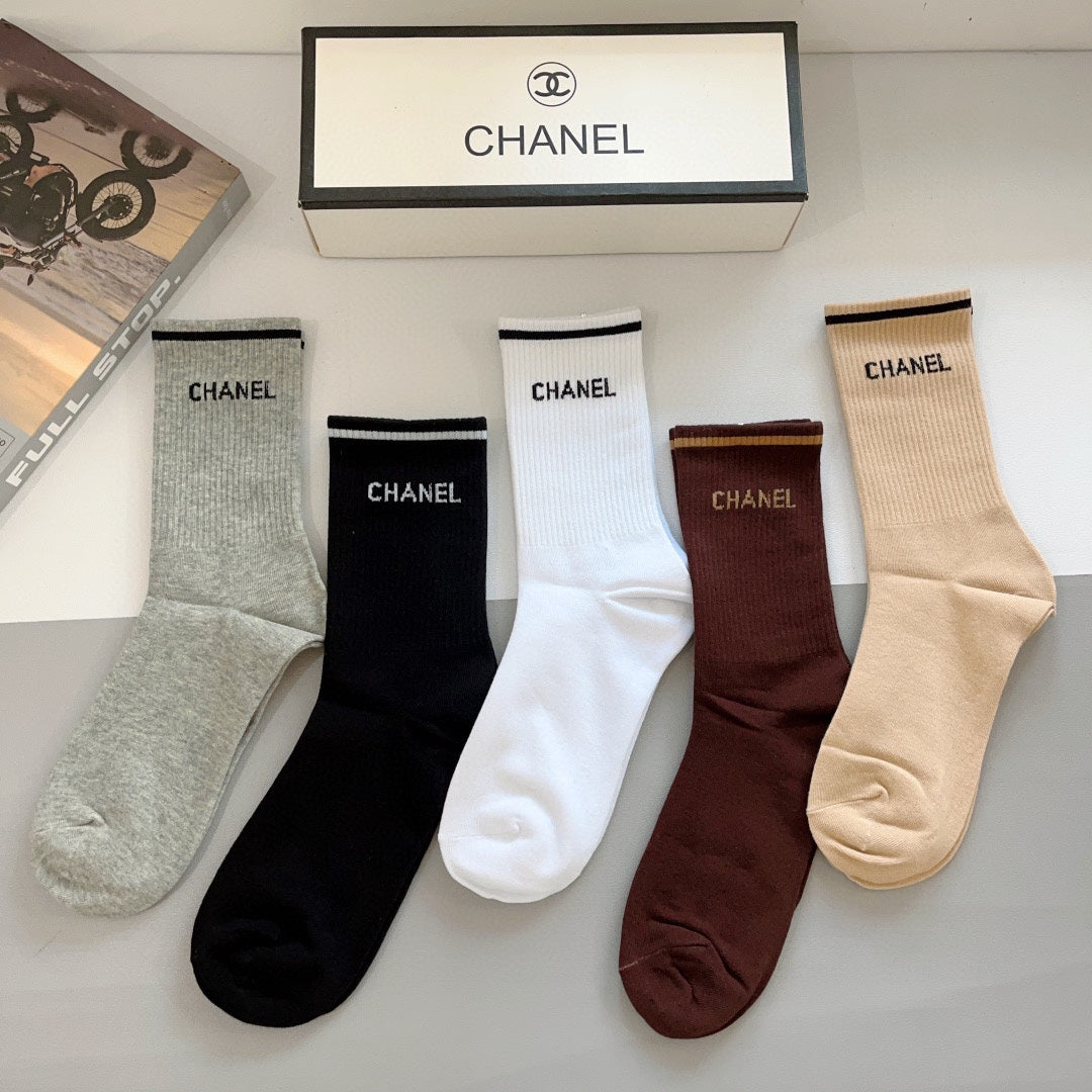 CHANEL CREW SOCKS 419073 (1 BOX )