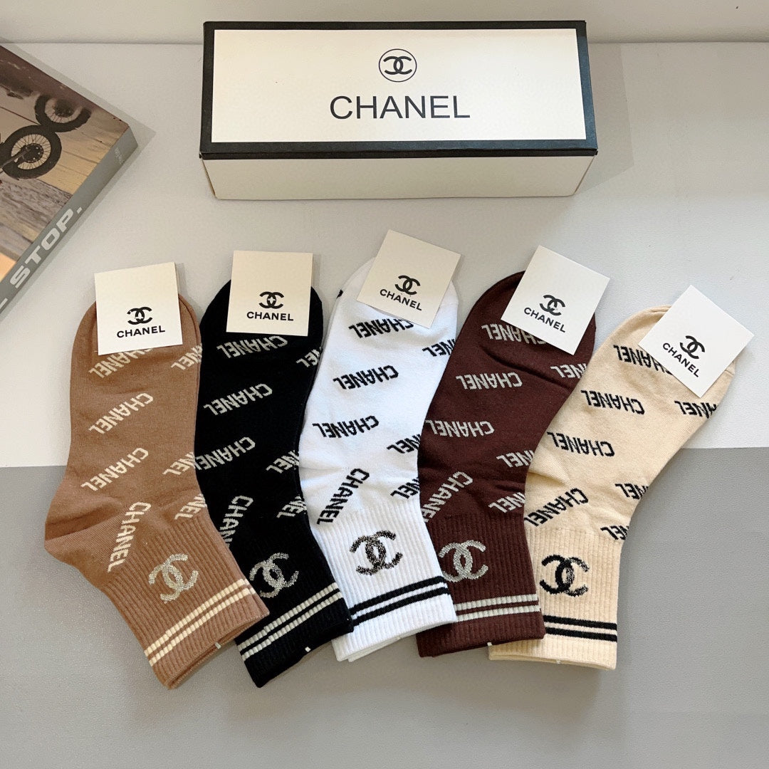 CHANEL CREW SOCKS 419074 (1 BOX )