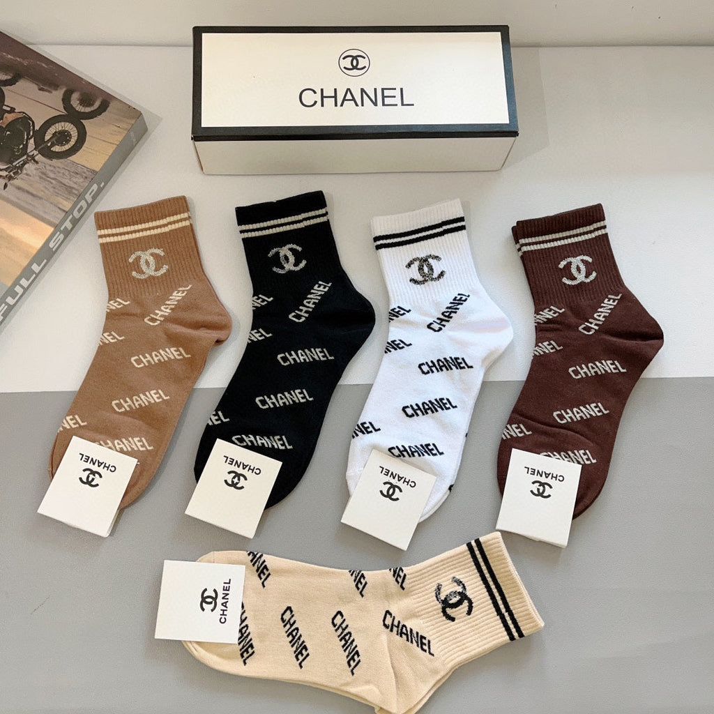 CHANEL CREW SOCKS 419074 (1 BOX )
