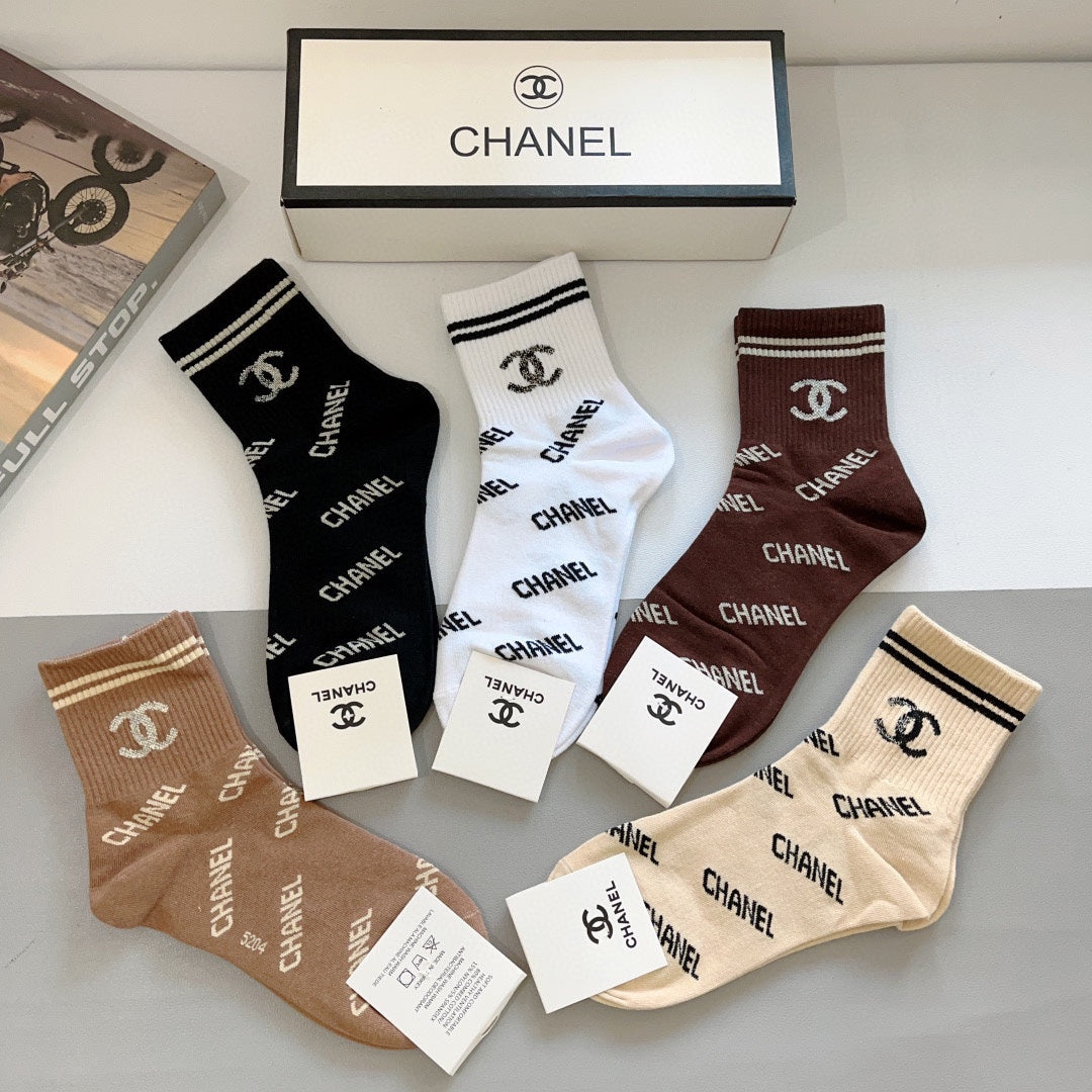 CHANEL CREW SOCKS 419074 (1 BOX )
