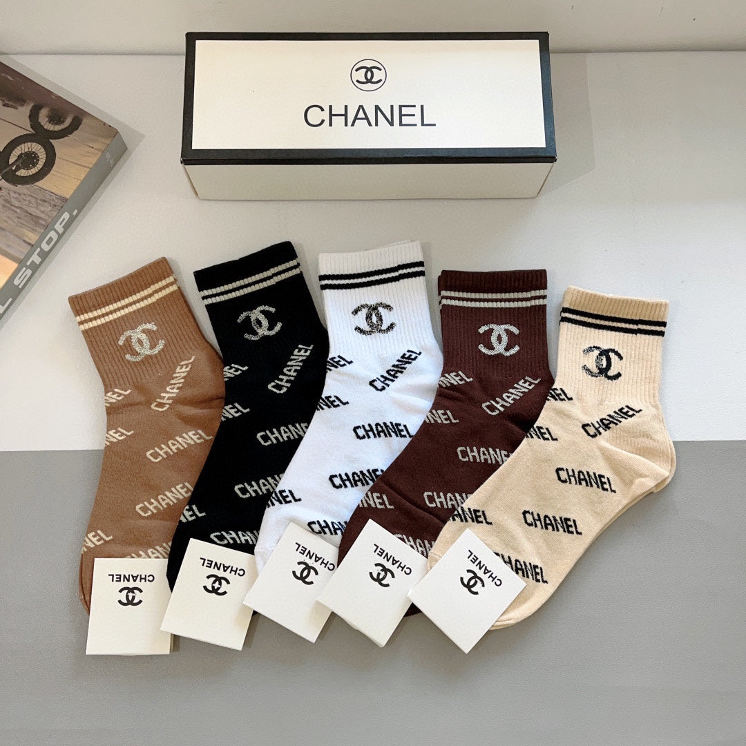 CHANEL CREW SOCKS 419074 (1 BOX )