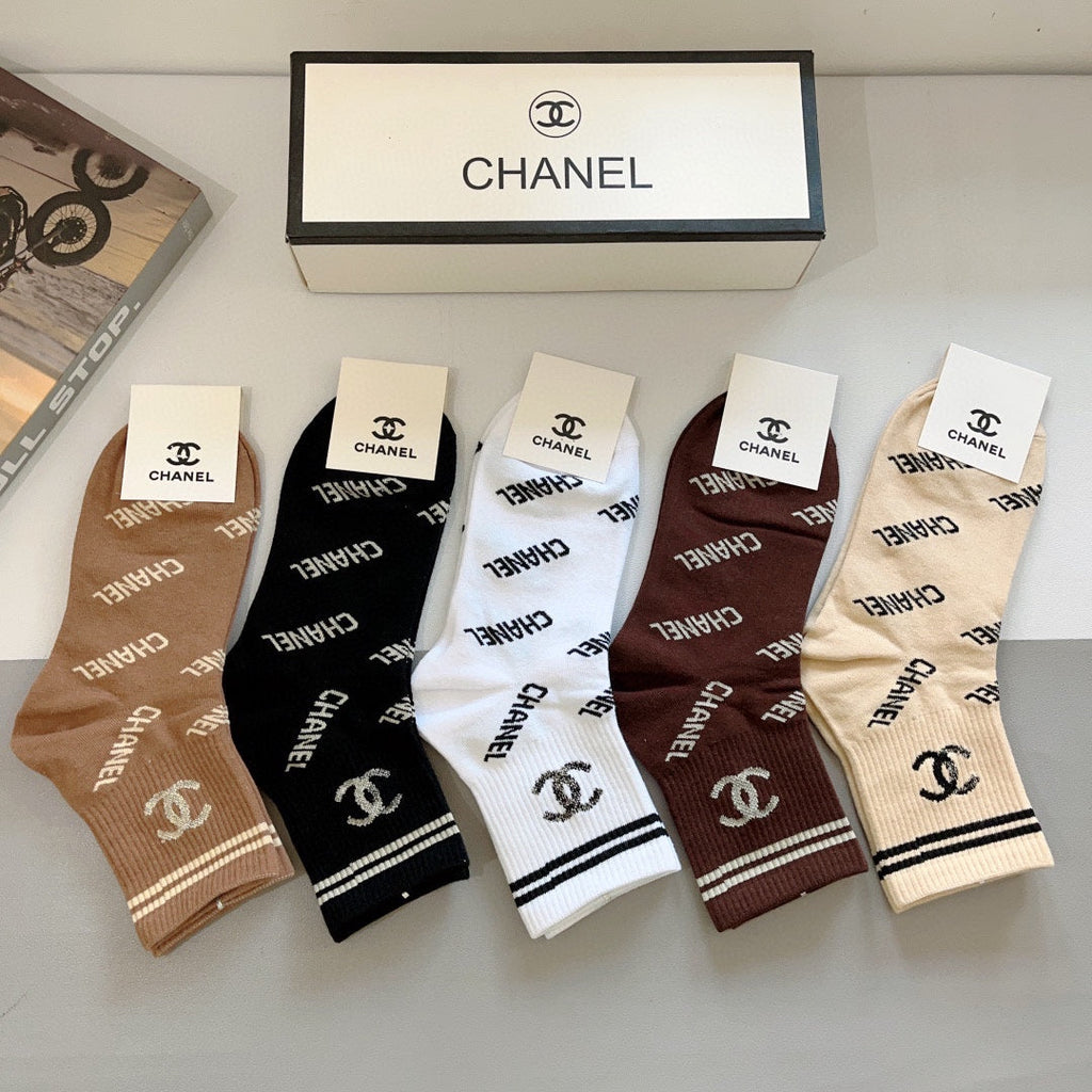 CHANEL CREW SOCKS 419074 (1 BOX )