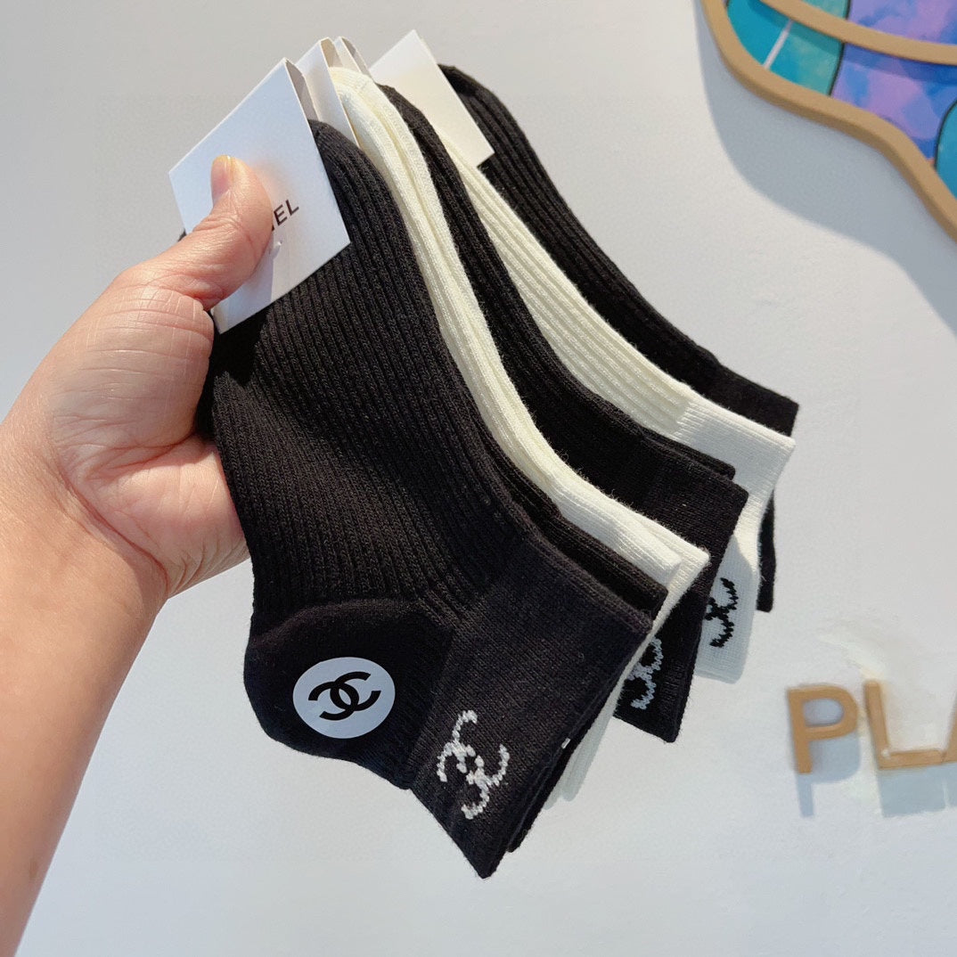 CHANEL LOW-CUT SOCKS 419075 (1 BOX )