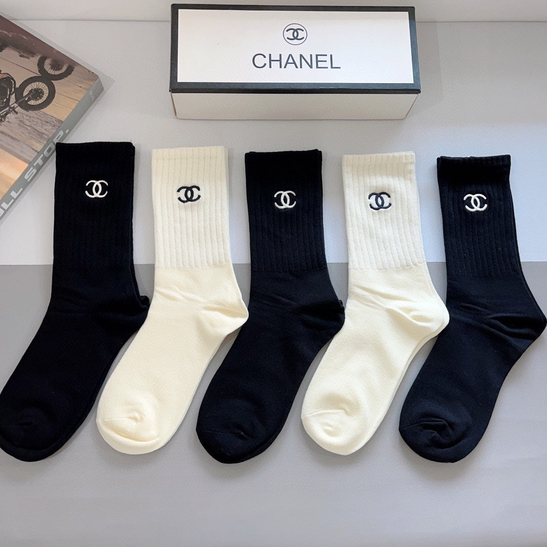 CHANEL CREW SOCKS 423749 (1 BOX)